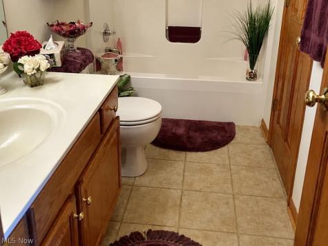 3109 Castle West Circle NW Massillon OH 44647