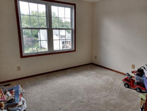 3109 Castle West Circle NW Massillon OH 44647