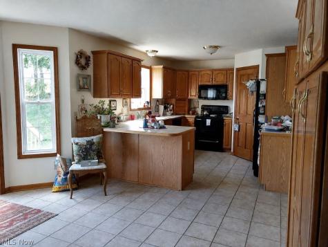 3109 Castle West Circle NW Massillon OH 44647