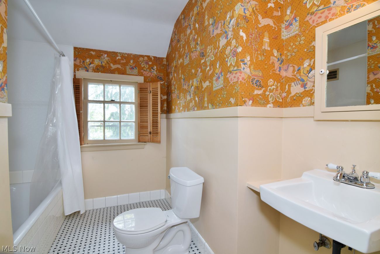 23500 Stanford Road Shaker Heights OH 44122