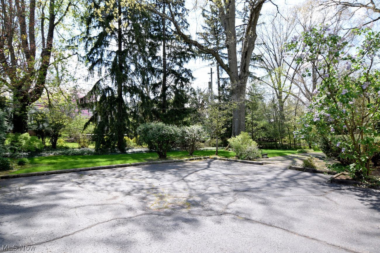 23500 Stanford Road Shaker Heights OH 44122