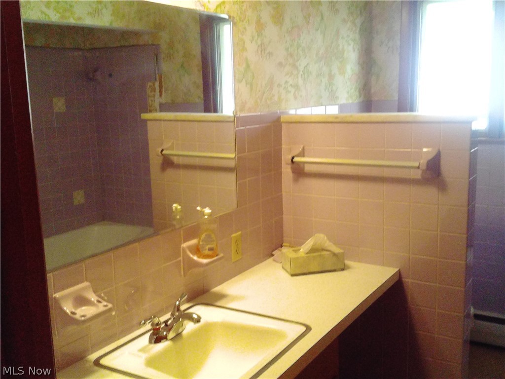 370 North Drive Lorain OH 44053