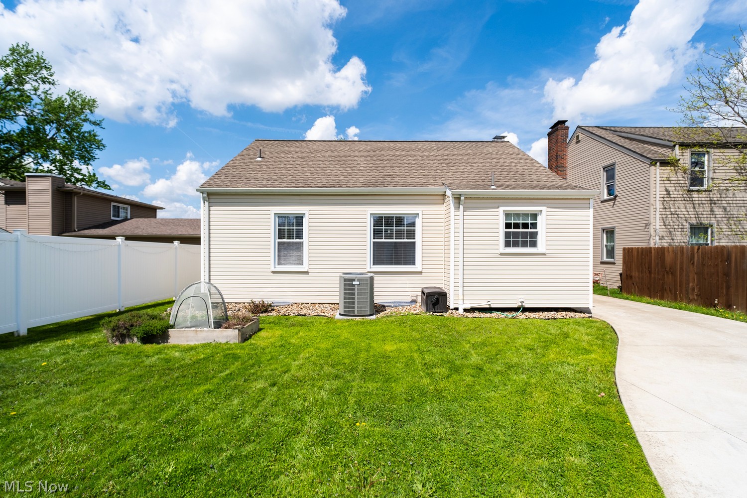 51 Marlindale Avenue Youngstown OH 44512