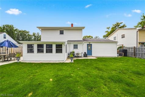 209 Shelton Boulevard Eastlake OH 44095