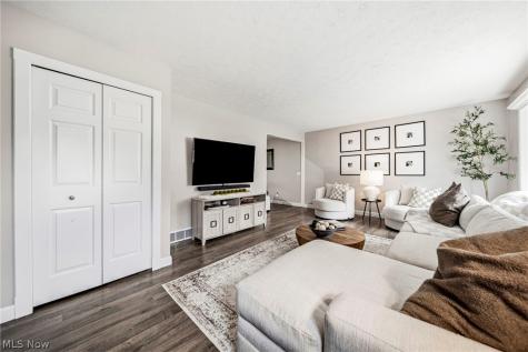209 Shelton Boulevard Eastlake OH 44095