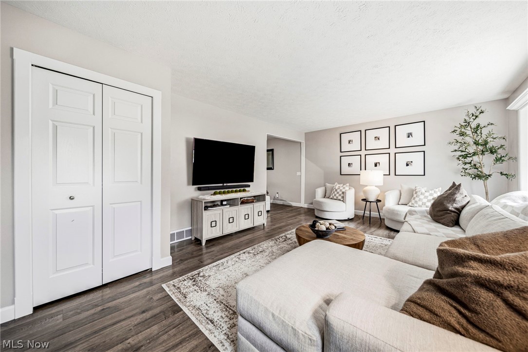 209 Shelton Boulevard Eastlake OH 44095