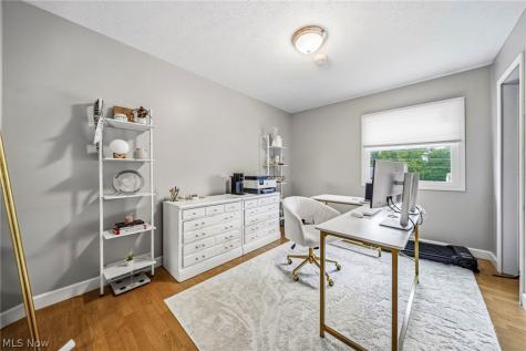 209 Shelton Boulevard Eastlake OH 44095