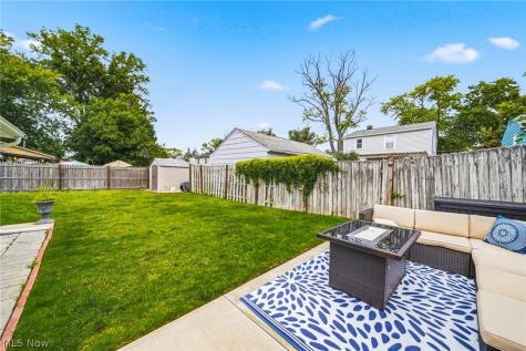 209 Shelton Boulevard Eastlake OH 44095