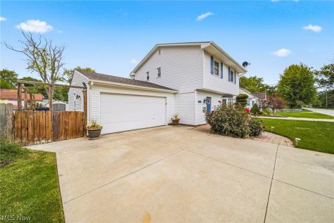 209 Shelton Boulevard Eastlake OH 44095