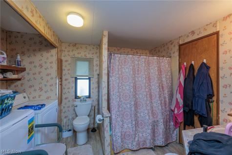 14 Van Ess Drive Olmsted Twp OH 44138