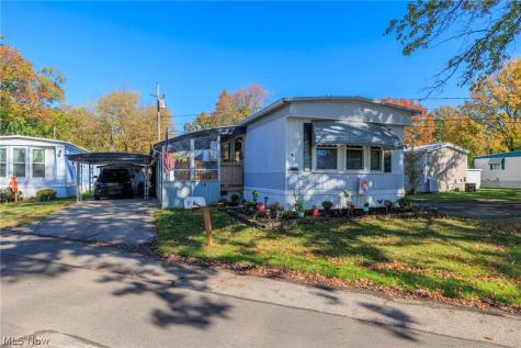 14 Van Ess Drive Olmsted Twp OH 44138