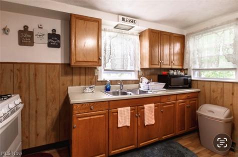 175 Spruce Street Elyria OH 44035