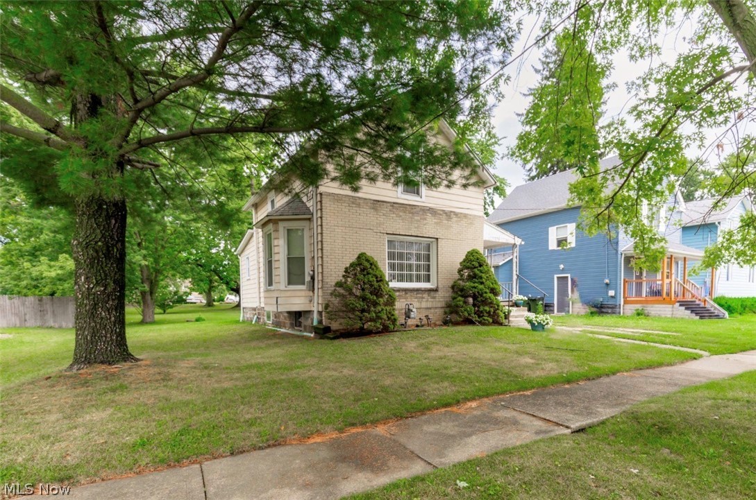 175 Spruce Street Elyria OH 44035