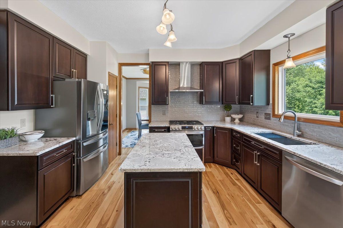 5147 Pinckneya Drive North Royalton OH 44133