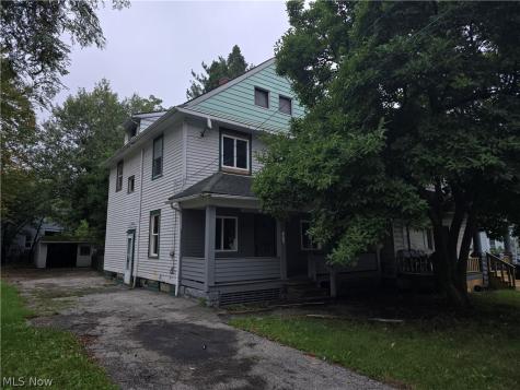 3952 E 74th Street Cleveland OH 44105