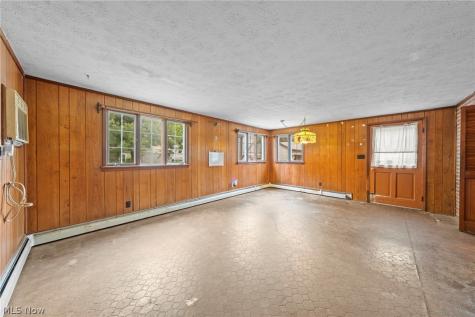 19264 N Sagamore Road Fairview Park OH 44126