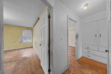 19264 N Sagamore Road Fairview Park OH 44126