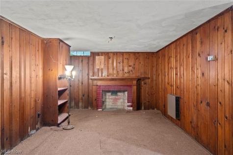 19264 N Sagamore Road Fairview Park OH 44126