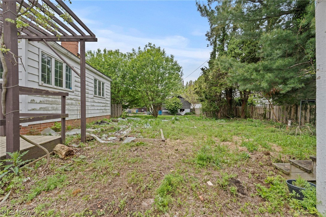 19264 N Sagamore Road Fairview Park OH 44126