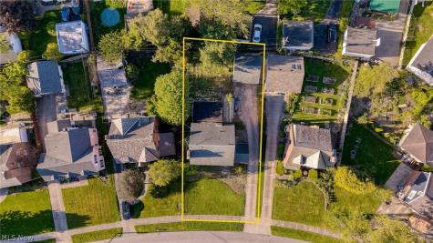 19264 N Sagamore Road Fairview Park OH 44126