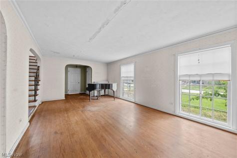 19264 N Sagamore Road Fairview Park OH 44126