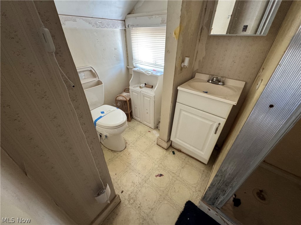 27 Wilson Avenue Niles OH 44446