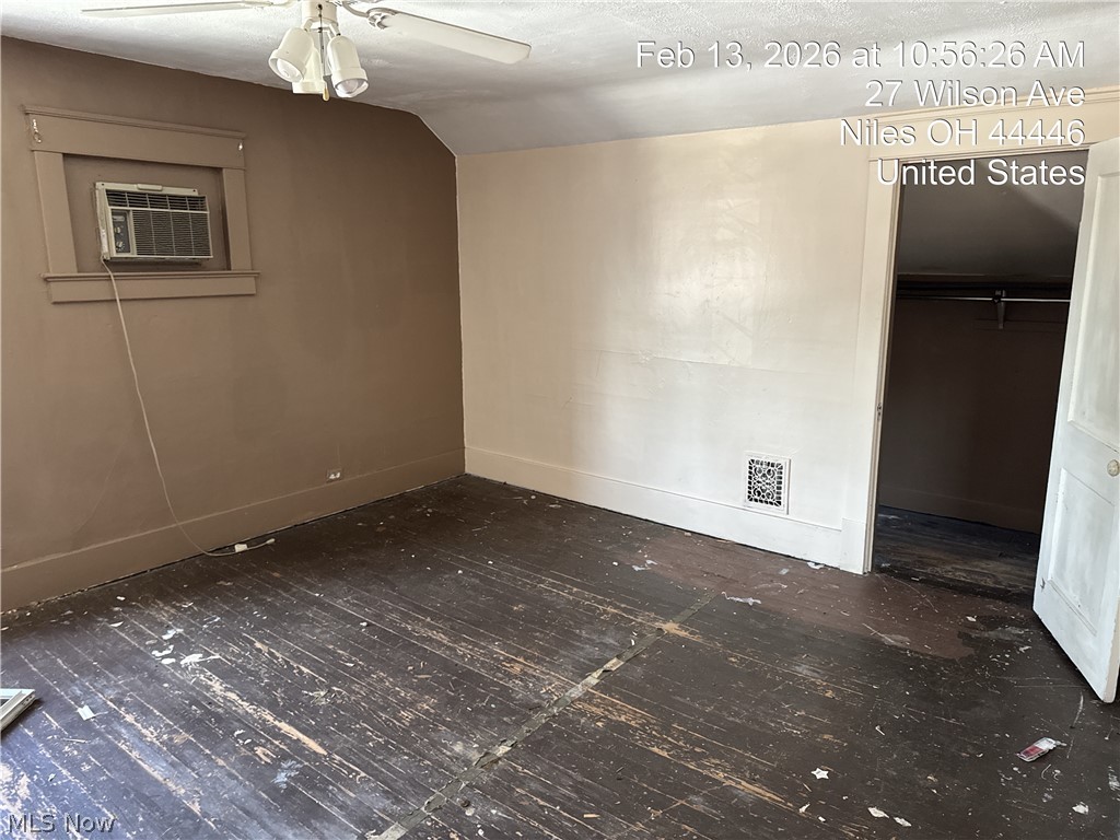 27 Wilson Avenue Niles OH 44446