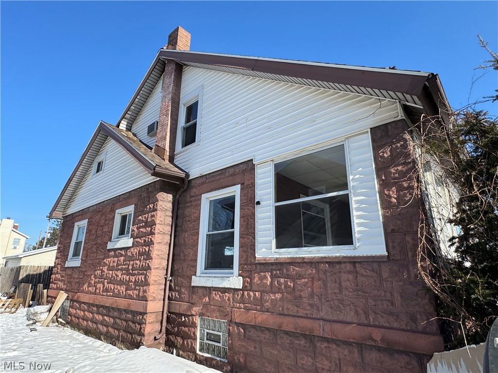 27 Wilson Avenue Niles OH 44446
