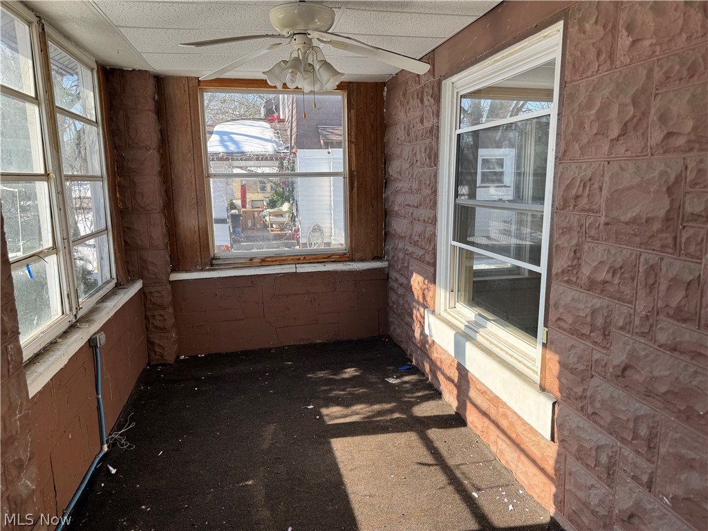 27 Wilson Avenue Niles OH 44446