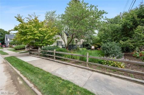 14305 Delaware Avenue Lakewood OH 44107