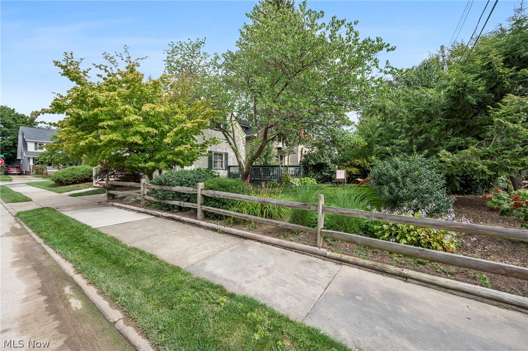 14305 Delaware Avenue Lakewood OH 44107