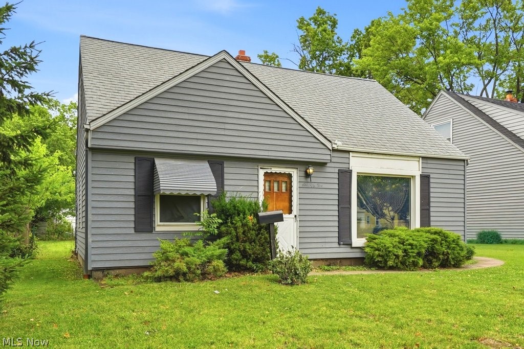 655 E 266th Street Euclid OH 44132