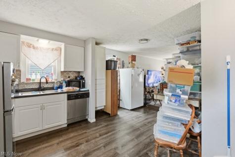 655 E 266th Street Euclid OH 44132