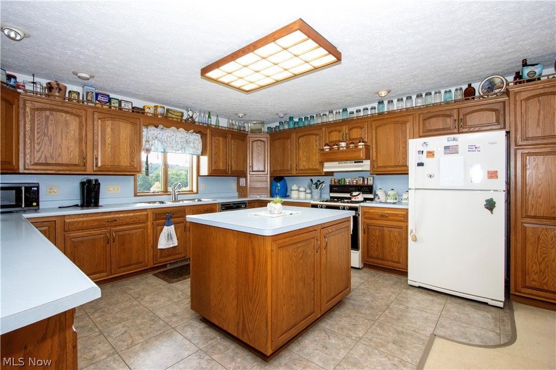 6331 County Road 52 Big Prairie OH 44611