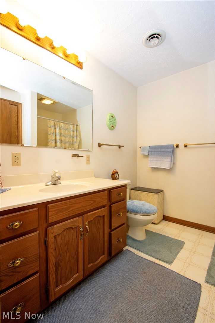 6331 County Road 52 Big Prairie OH 44611