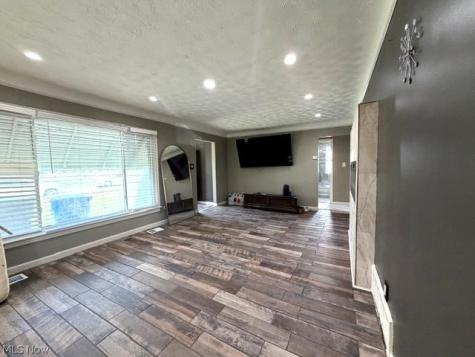 3977 Wendy Drive Cleveland OH 44122
