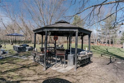 26301 Annesley Road Beachwood OH 44122