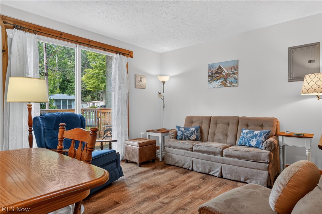 5158 University Drive Geneva OH 44041