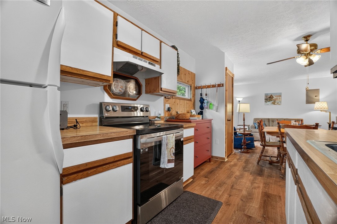 5158 University Drive Geneva OH 44041