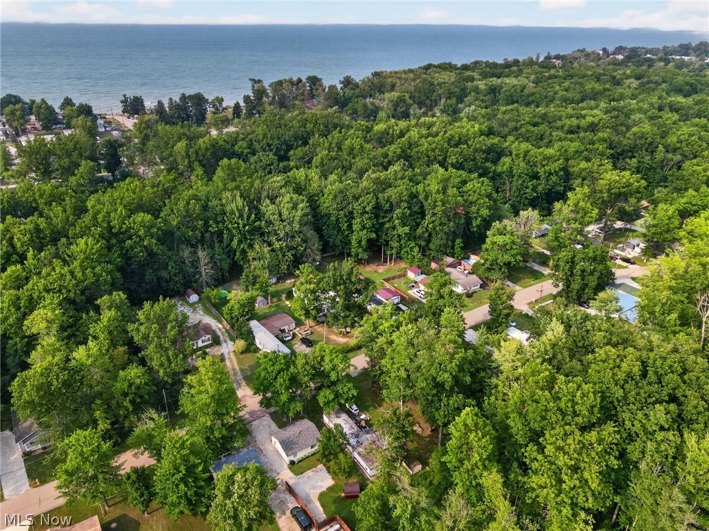 5158 University Drive Geneva OH 44041