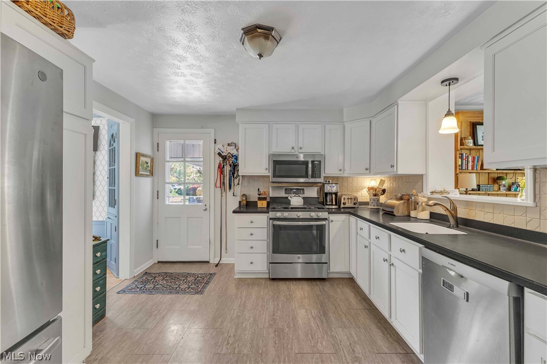 28405 Lincoln Road Bay Village OH 44140