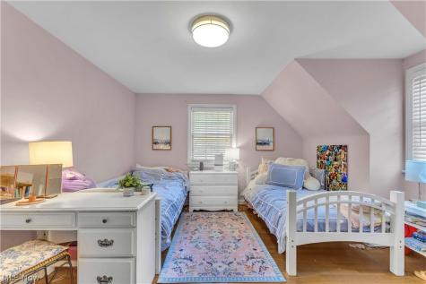 28405 Lincoln Road Bay Village OH 44140