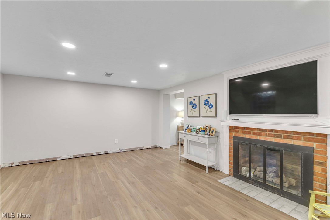 28405 Lincoln Road Bay Village OH 44140