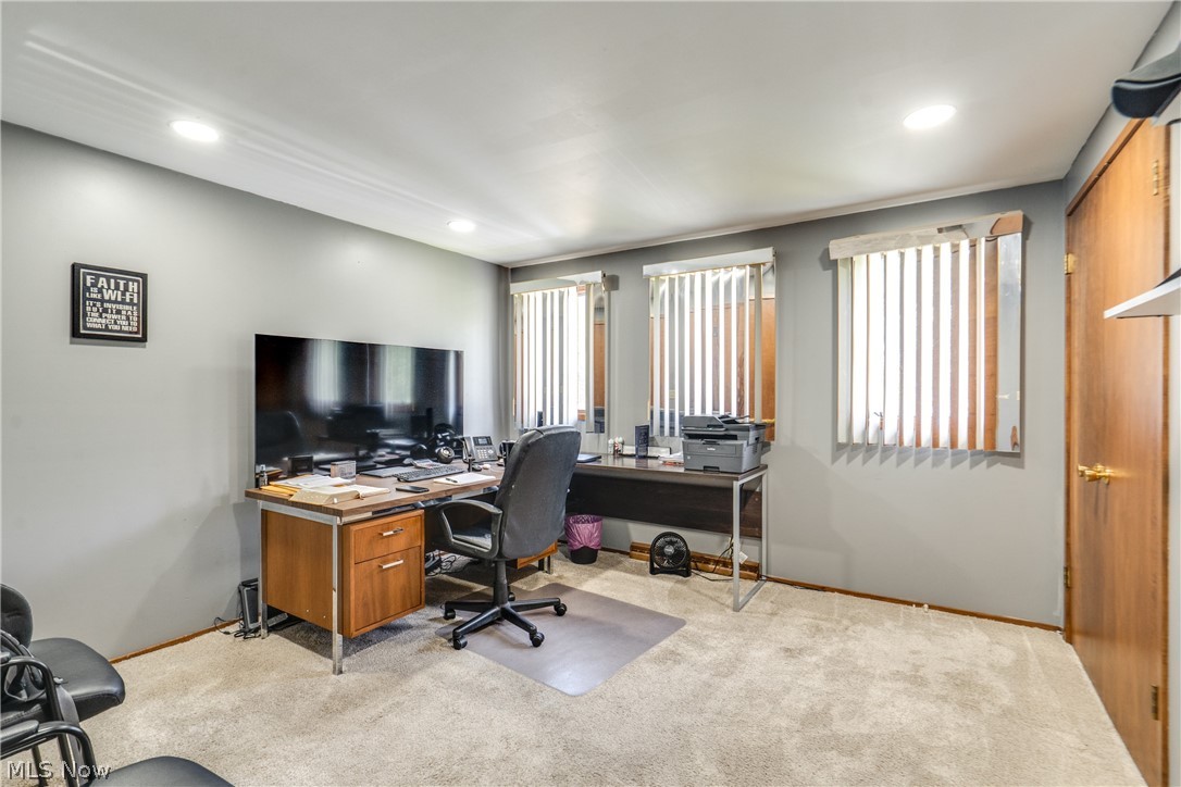 1241 Burd Avenue NE Massillon OH 44646
