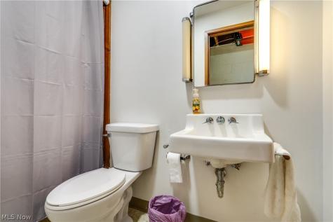 1241 Burd Avenue NE Massillon OH 44646