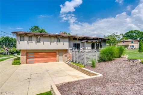 1241 Burd Avenue NE Massillon OH 44646