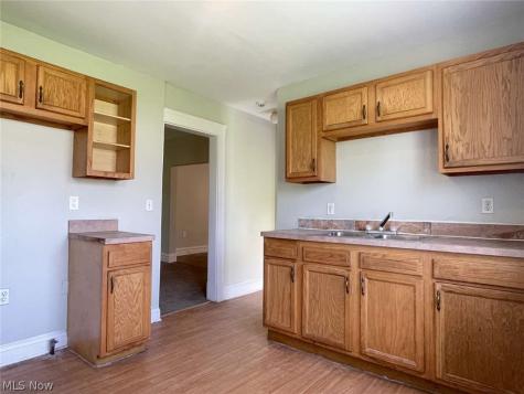 10301 Dickens Avenue Cleveland OH 44104