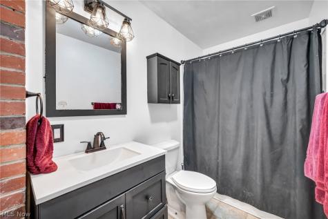 4927 Newton Falls Road Ravenna OH 44266