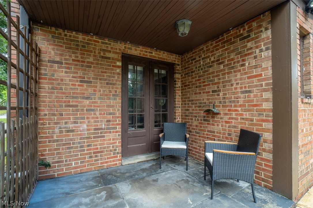 16819 Holbrook Road Shaker Heights OH 44120