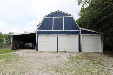 1053 N Carpenter Road Brunswick OH 44212
